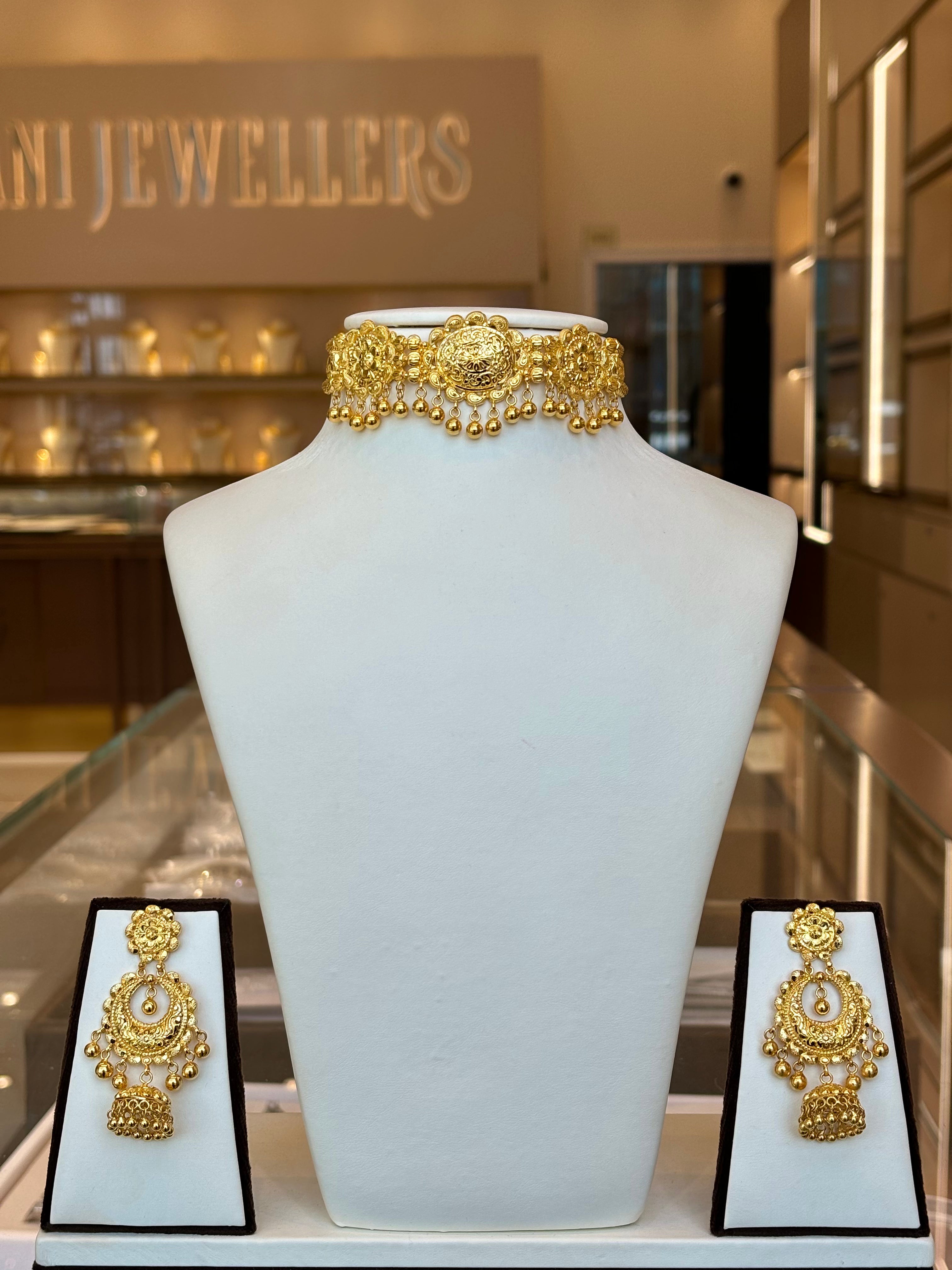 22KT Gold Choker Set