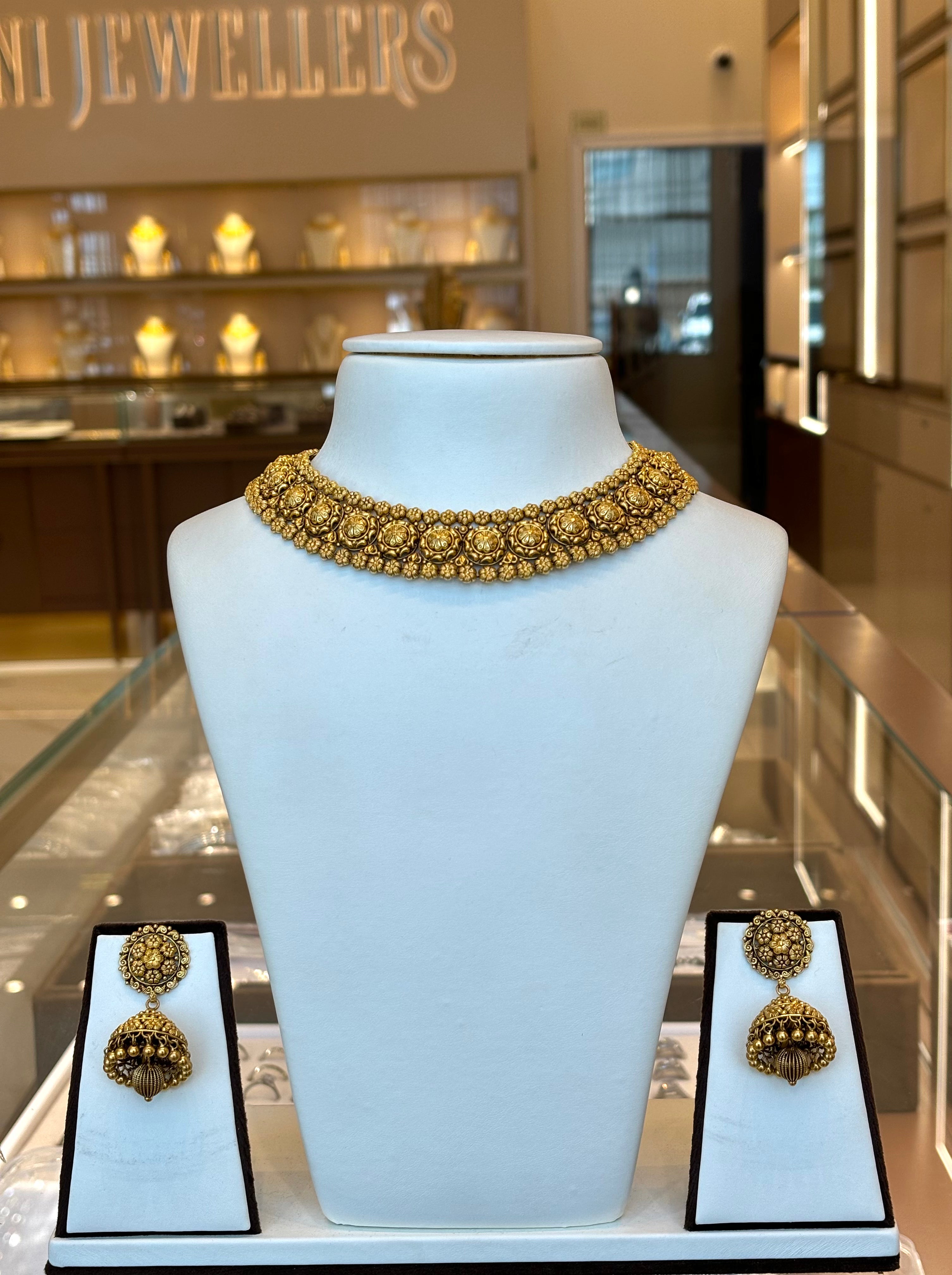 22KT Antique Gold Collar Set