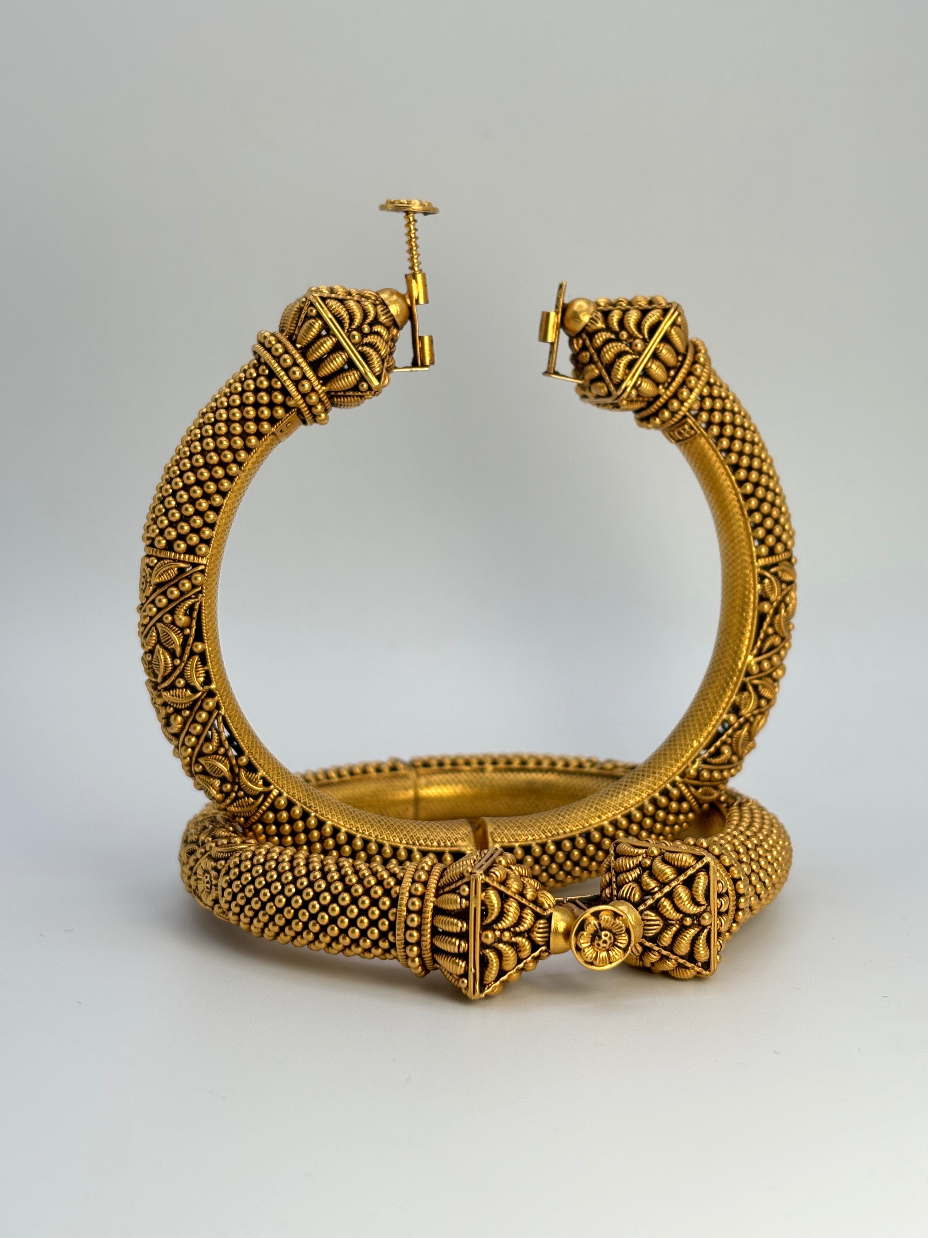 22KT Antique Gold Kangans