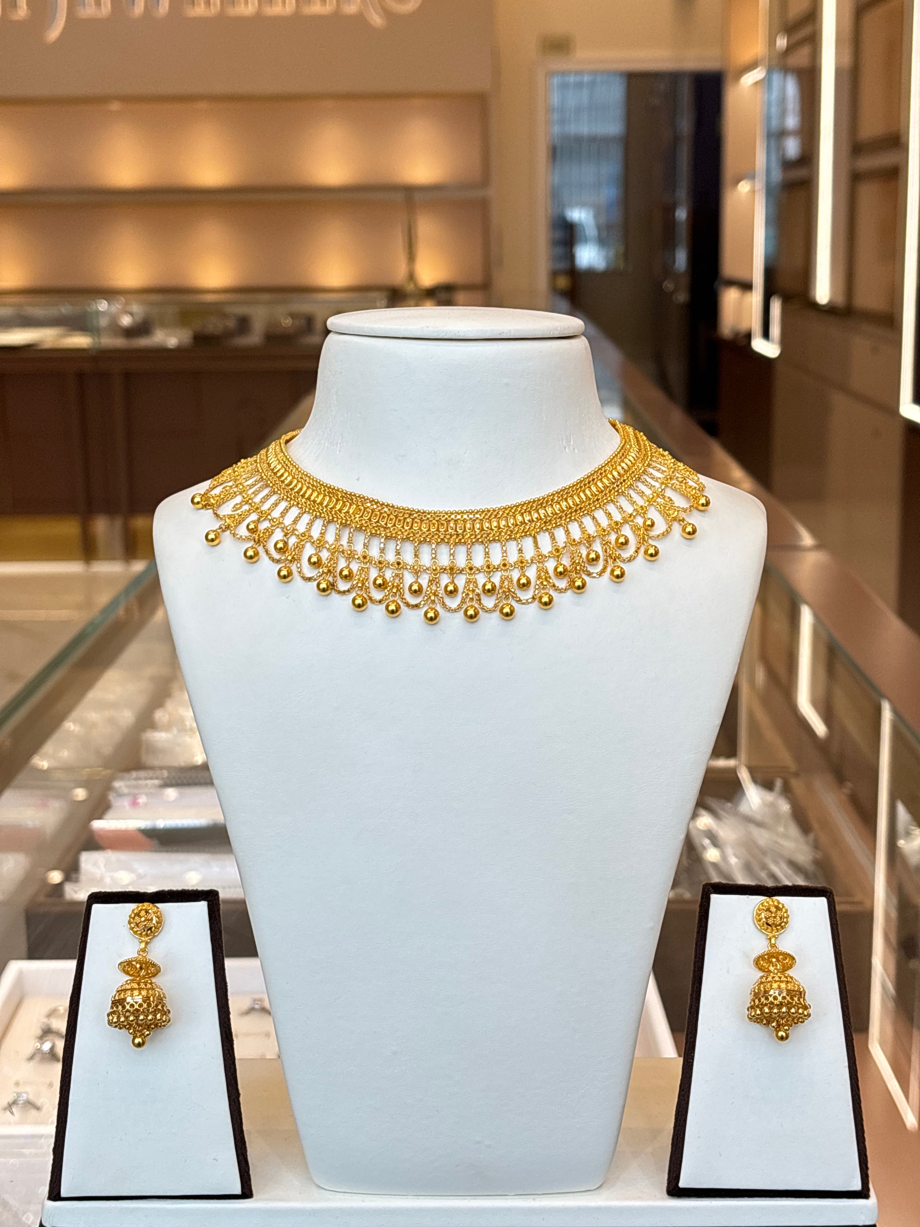 22KT Gold Collar Set