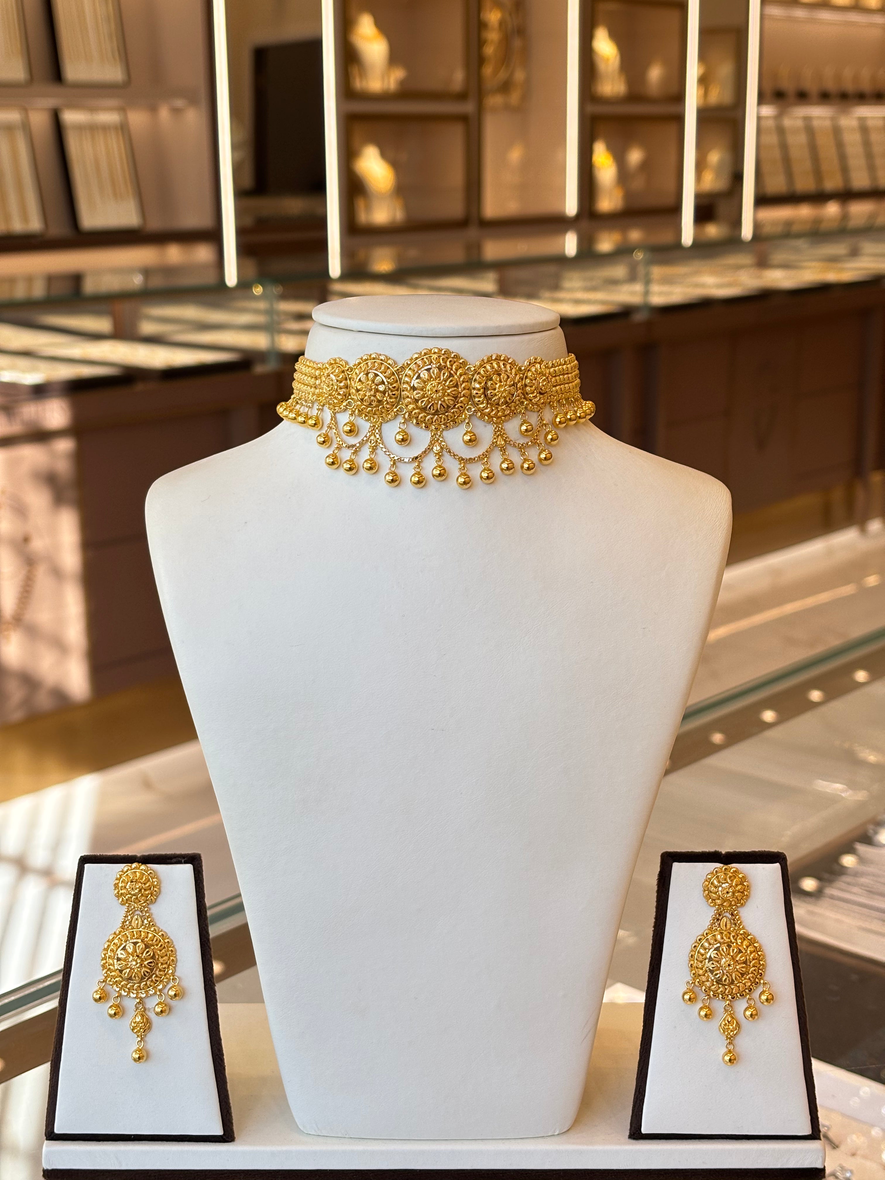 22KT Gold Choker Set