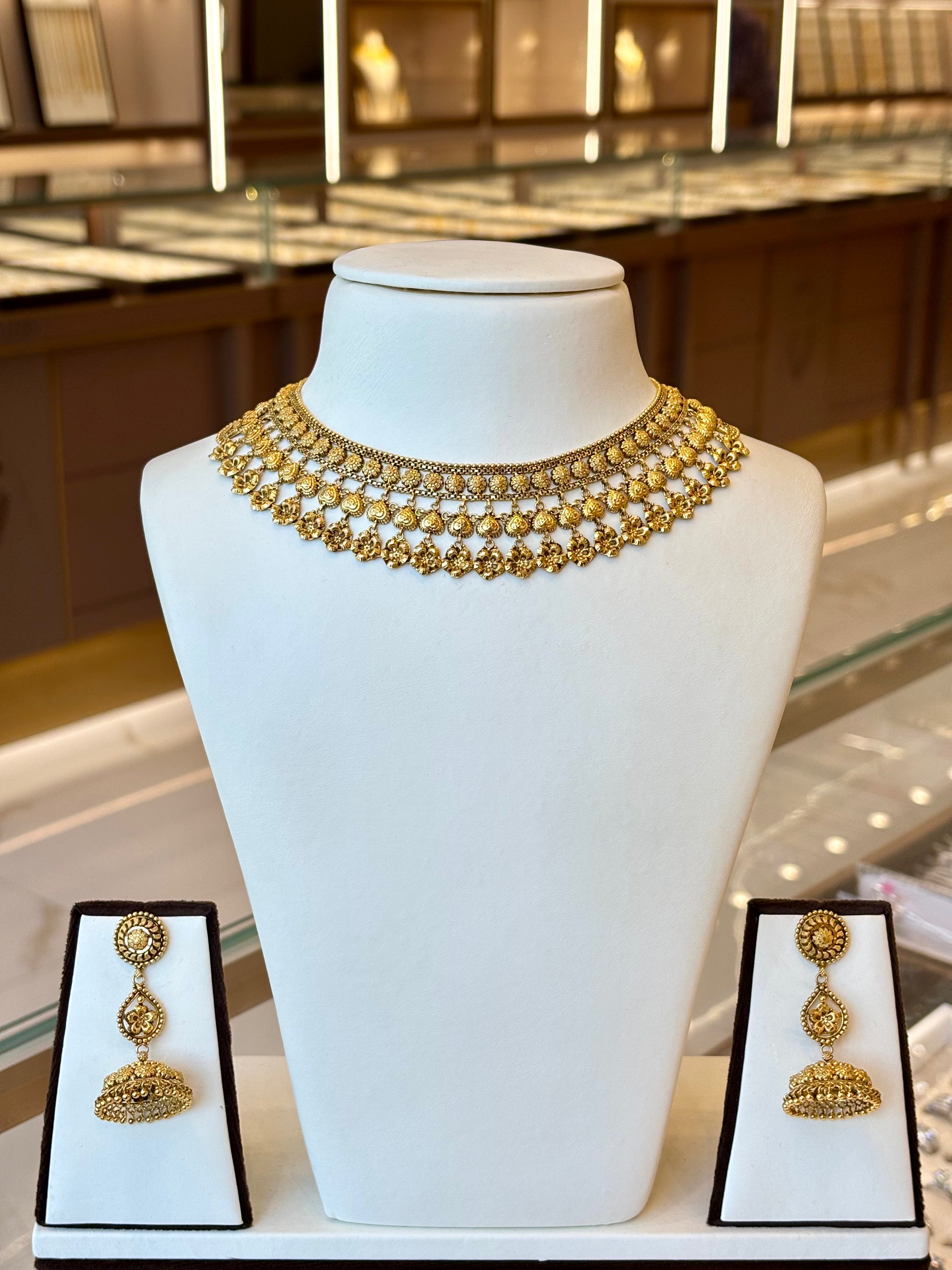 22KT Antique Gold Collar Set
