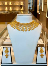 22KT Gold Collar Set