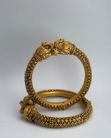22KT Antique Gold Kangans (sz 2.5)