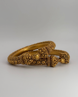 22KT Antique Gold Kangans (sz 2.4)
